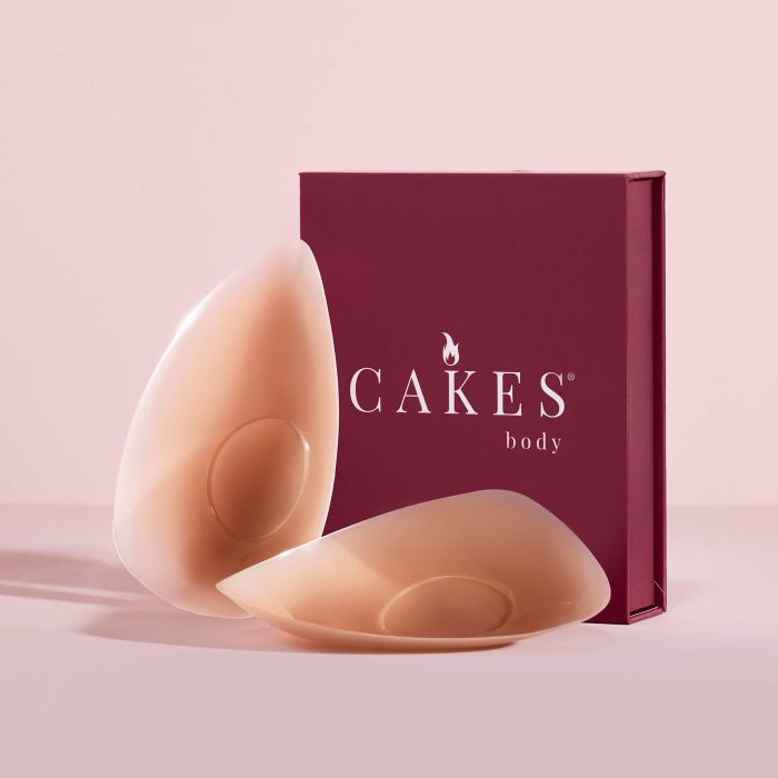 pdp_sticky-cakes-triangles_caramel_plus_hero.jpg